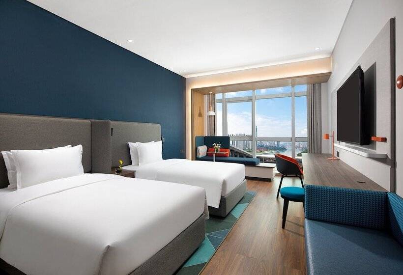 בית מלון כפרי Holiday Inn Express Yibin By Ihg