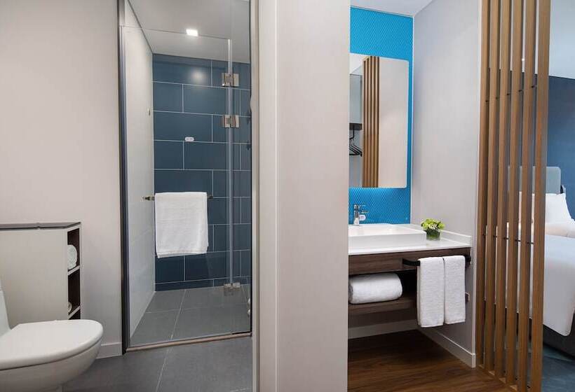 בית מלון כפרי Holiday Inn Express Yibin By Ihg