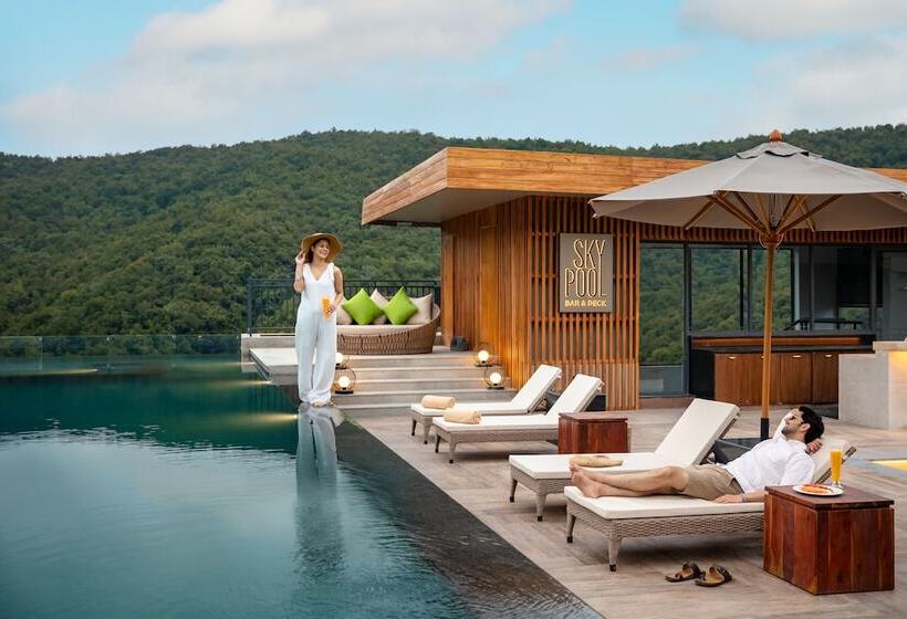 Hotel Hyatt Regency Dehradun Resort And Spa