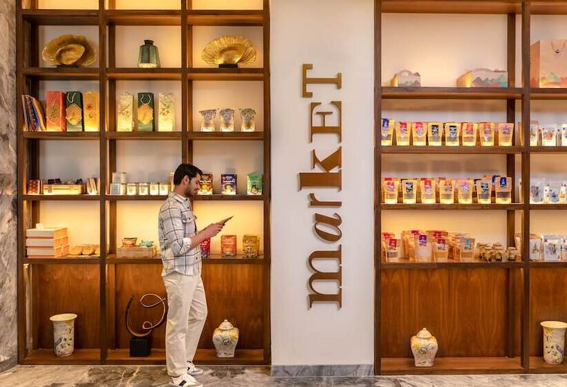 Hotel Hyatt Regency Dehradun Resort And Spa