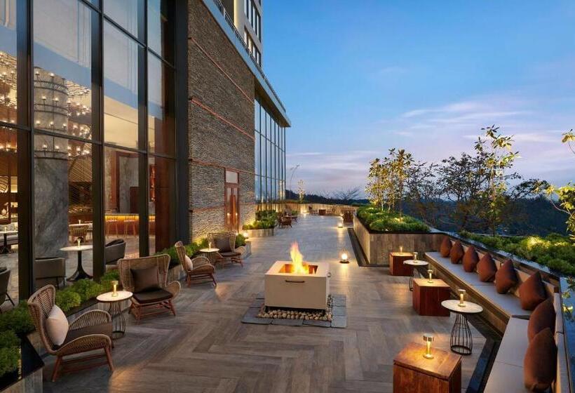 Hotel Hyatt Regency Dehradun Resort And Spa