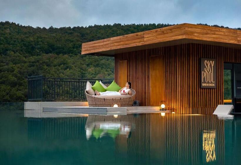 Hotel Hyatt Regency Dehradun Resort And Spa