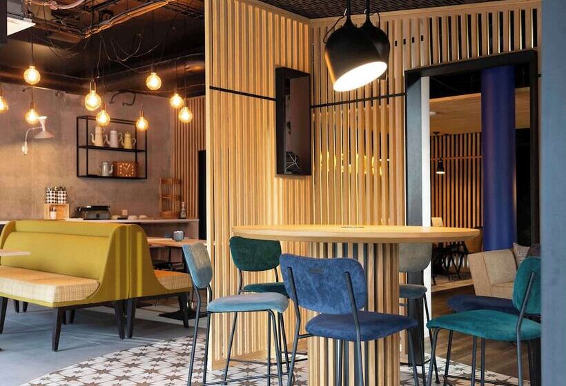 ホテル Ibis Styles Dreux Centre Gare