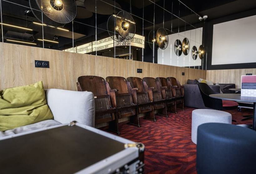 ホテル Ibis Styles Lens Centre Gare