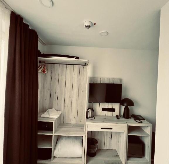 ホテル Innception