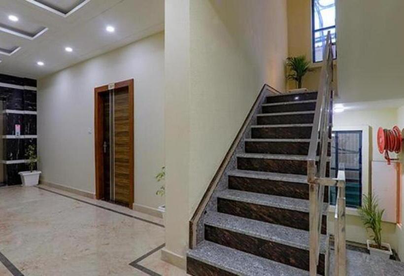 Fabhotel Super 3 Premium