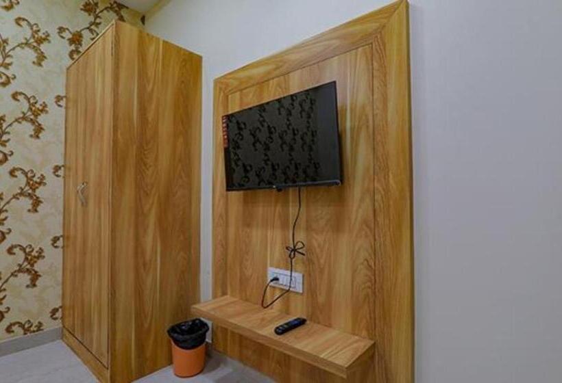 Fabhotel Super 3 Premium