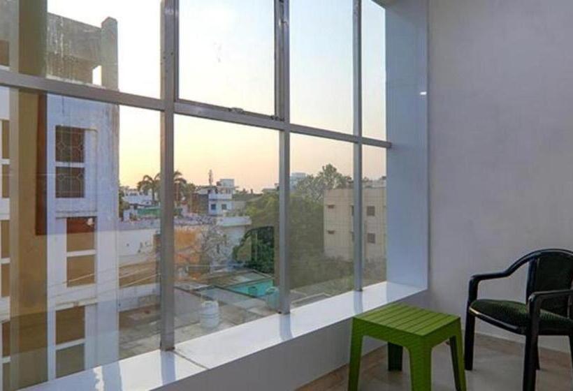 Fabhotel Super 3 Premium