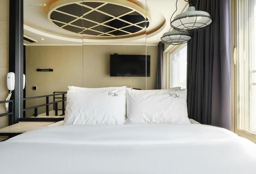 هتل Jk