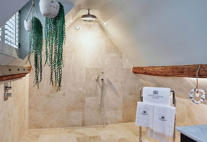 ホテル Kings Arms