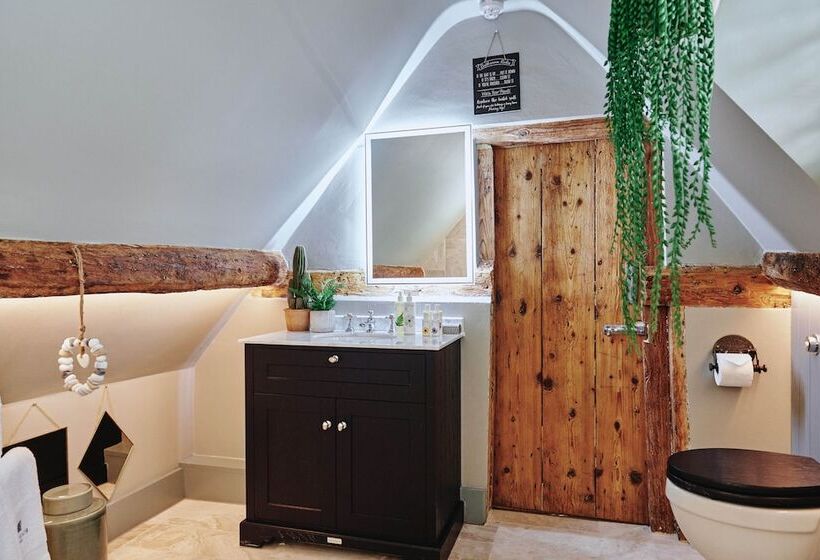 ホテル Kings Arms