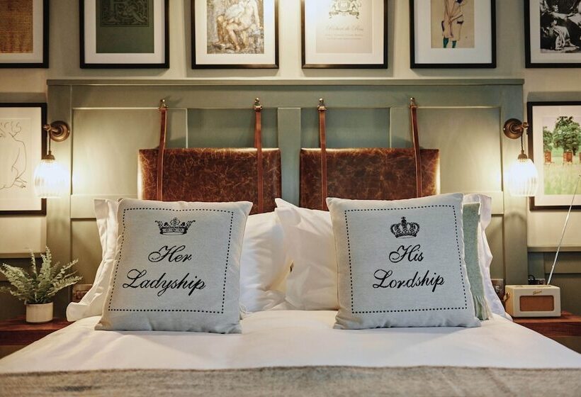 ホテル Kings Arms