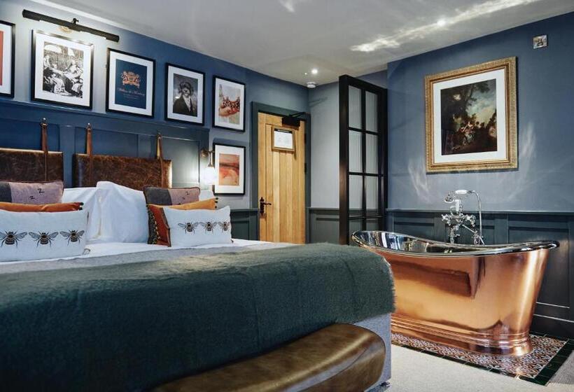 ホテル Kings Arms