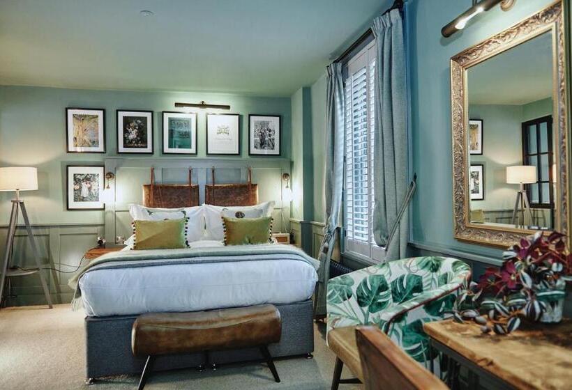 ホテル Kings Arms