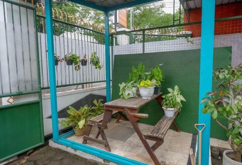 ホテル Koolkost Syariah At Jalan Juanda Solo   Minimum Stay 6 Nights