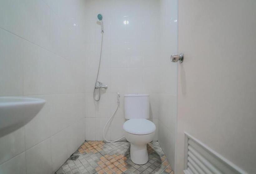 ホテル Koolkost Syariah Near Widyatama University Bandung