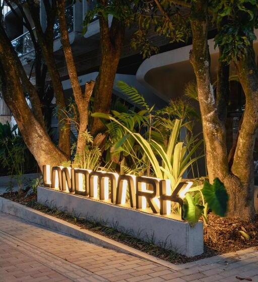فندق Landmark
