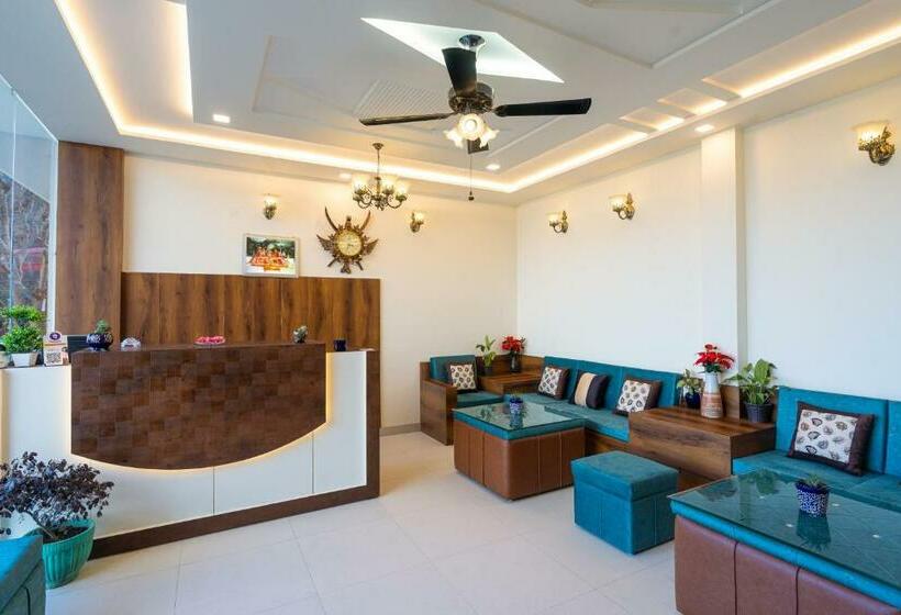 בית מלון כפרי Luxmi Vilas Inn, Mussoorie