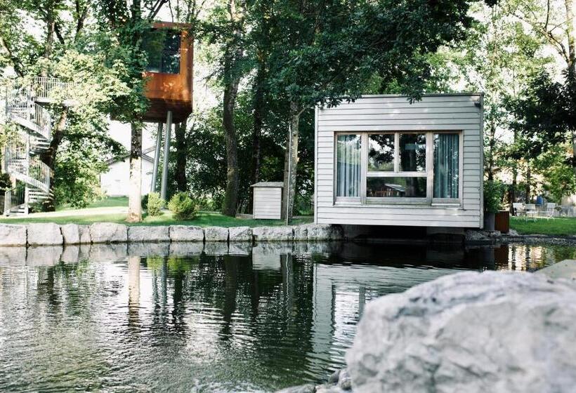 Отель Matador Lodges