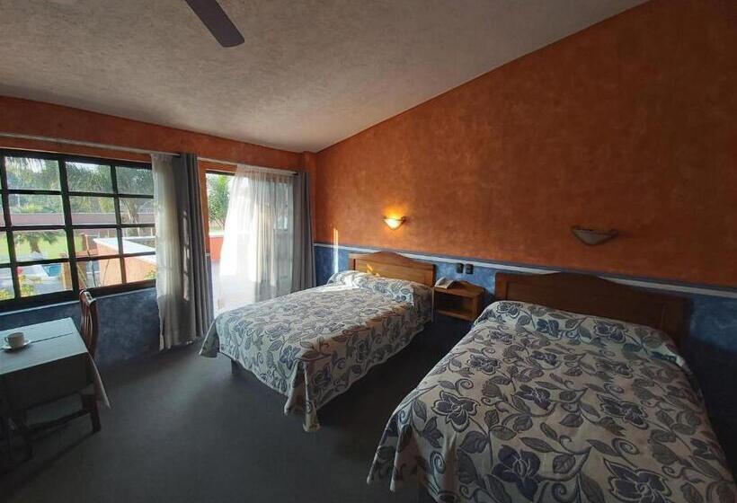 ホテル Meson Del Puente