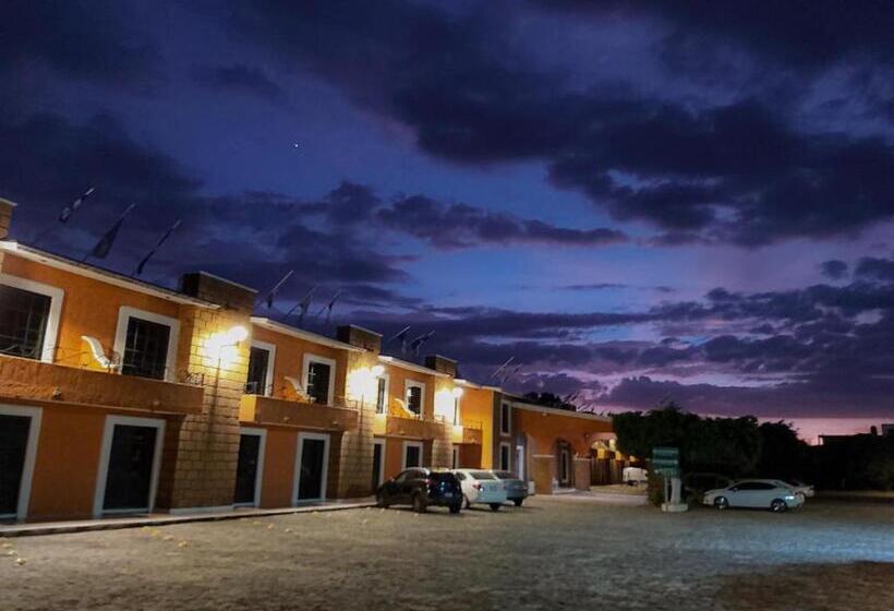 ホテル Meson Del Puente