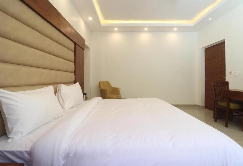 ホテル Mussoorie Heights