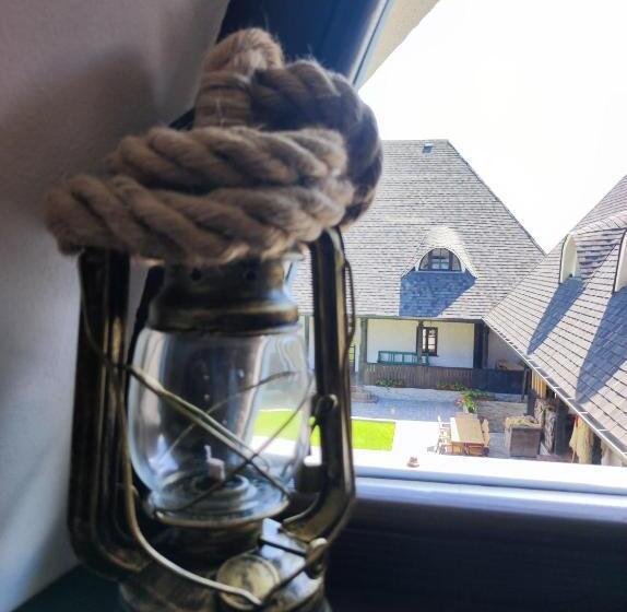 ホテル Ograda Bunicilor