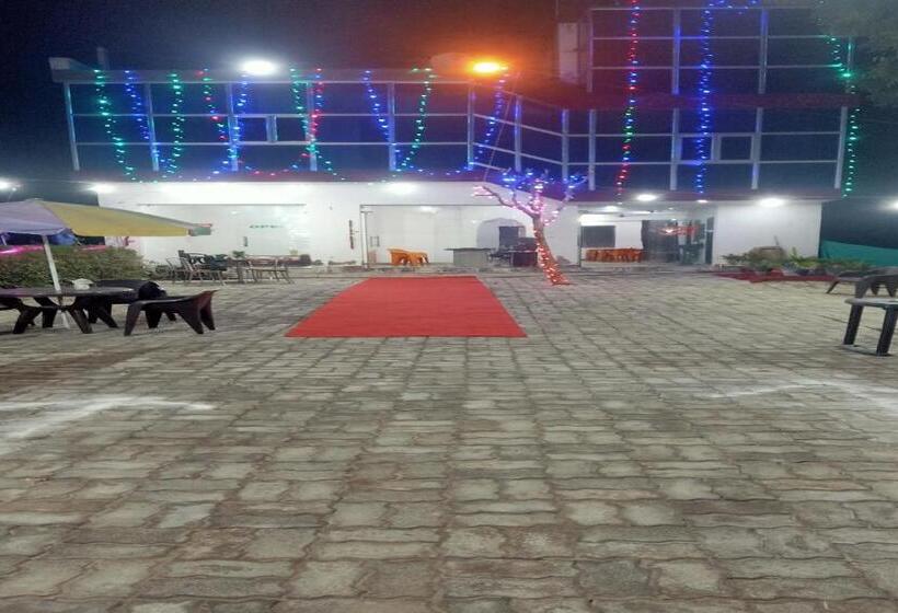 Отель Oyo 84879 Krishna