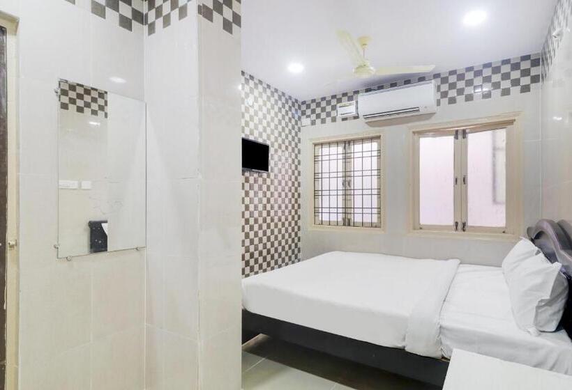 Super Hotel O Aroma Classic Near Nampally Railway Station