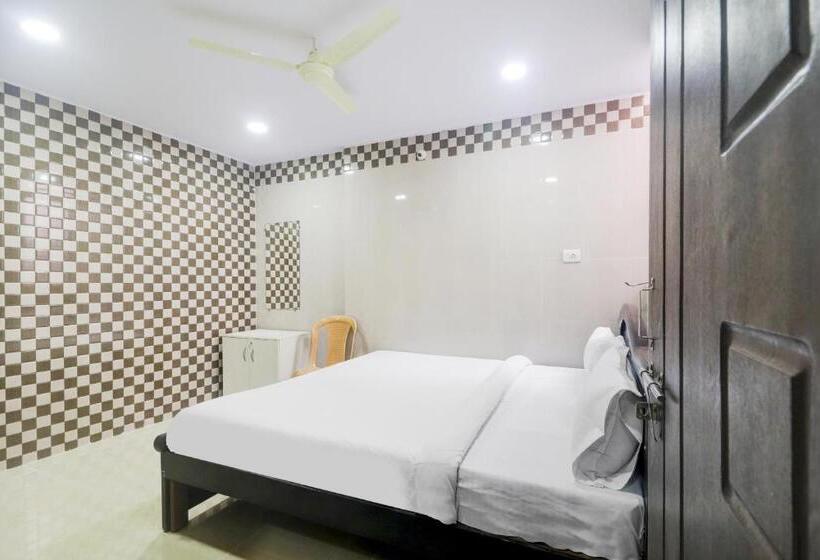 Super Hotel O Aroma Classic Near Nampally Railway Station