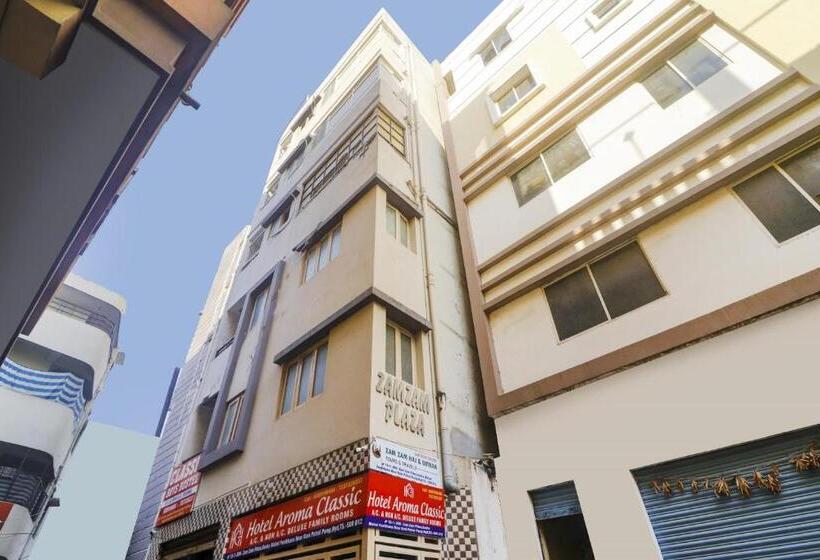 Super Hotel O Aroma Classic Near Nampally Railway Station