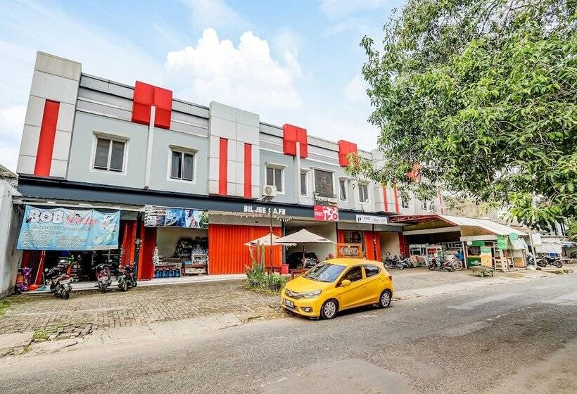 ホテル Oyo 90927 Homestay Tentrem 2