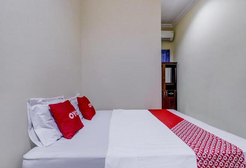 ホテル Oyo 90927 Homestay Tentrem 2
