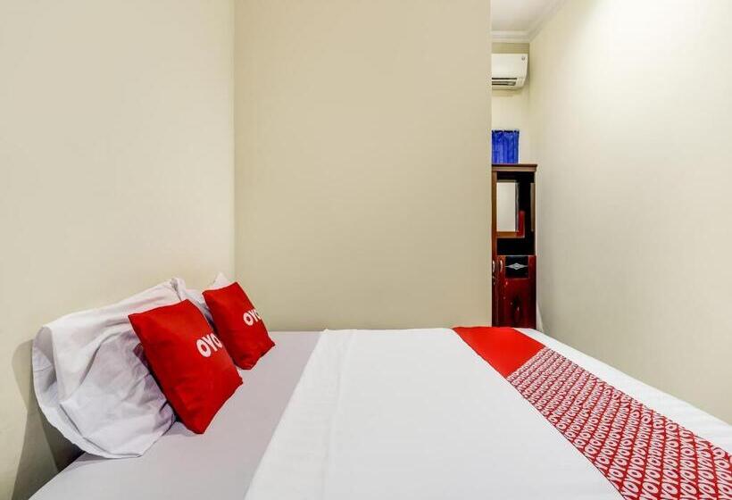 ホテル Oyo 90927 Homestay Tentrem 2