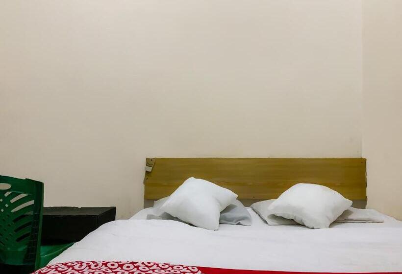 فندق Reddoorz Near Rs Labuang Baji Makassar