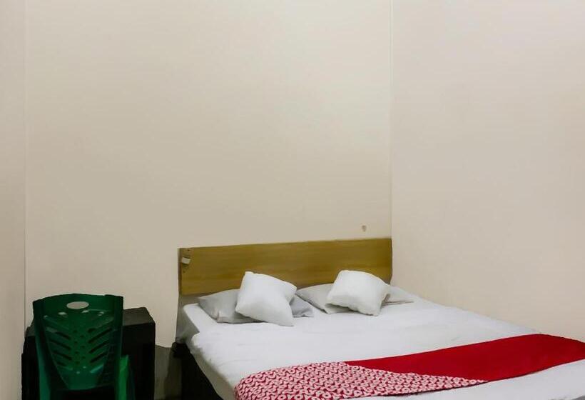 فندق Reddoorz Near Rs Labuang Baji Makassar