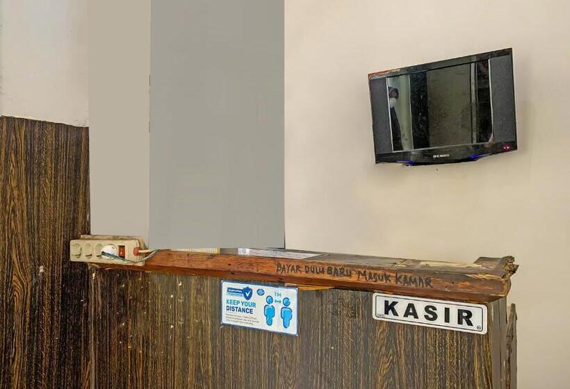 فندق Reddoorz Near Rs Labuang Baji Makassar