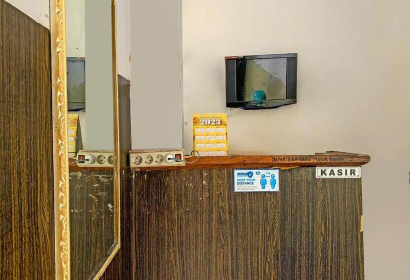 فندق Reddoorz Near Rs Labuang Baji Makassar