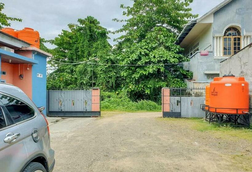 酒店 Pondok Kurnia Exclusive Kota Palopo Redpartner