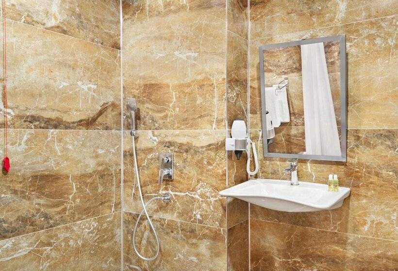 فندق Ramada By Wyndham Elbistan