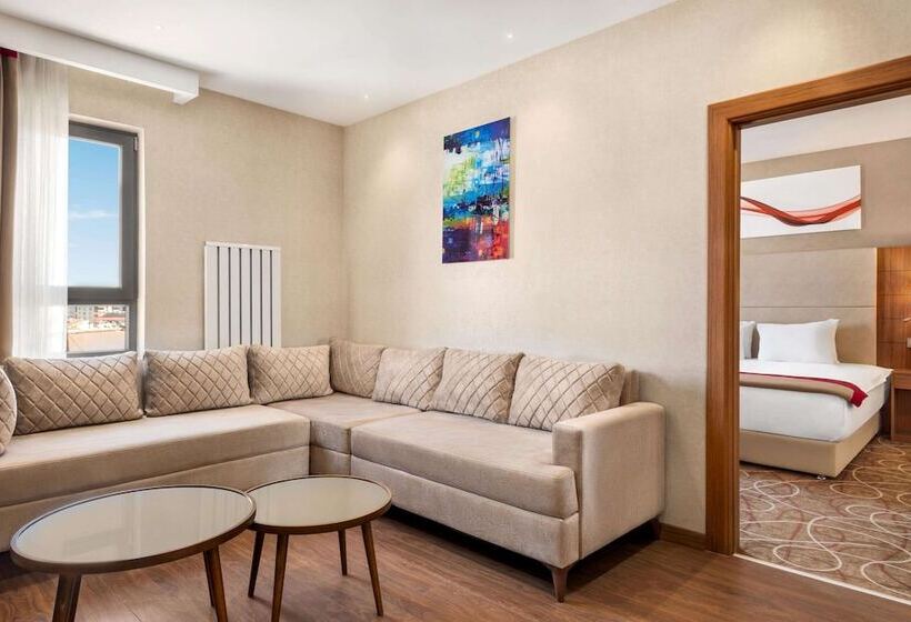 فندق Ramada By Wyndham Elbistan