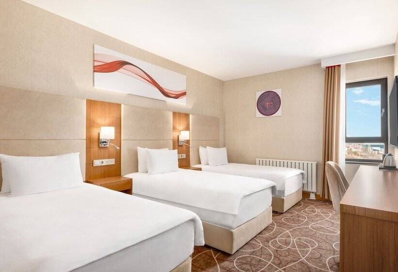 فندق Ramada By Wyndham Elbistan