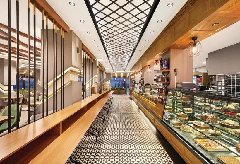 فندق Ramada By Wyndham Elbistan