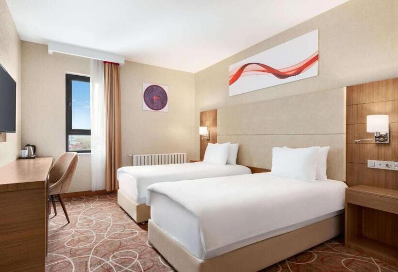 فندق Ramada By Wyndham Elbistan