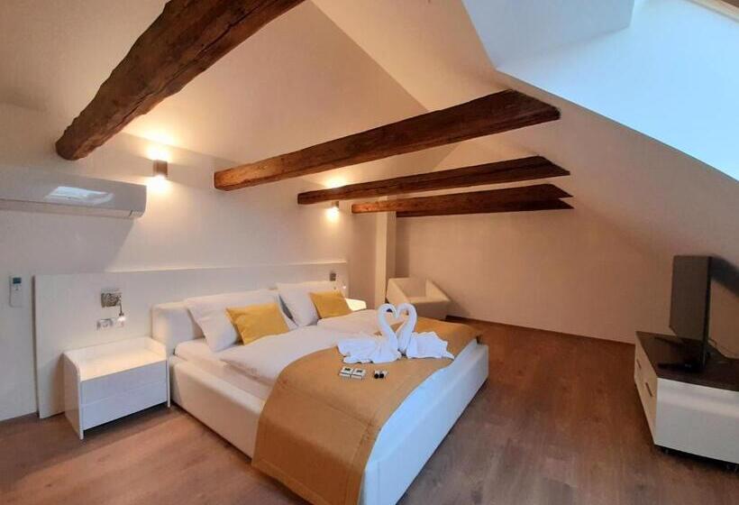 فندق Residence Mariánská