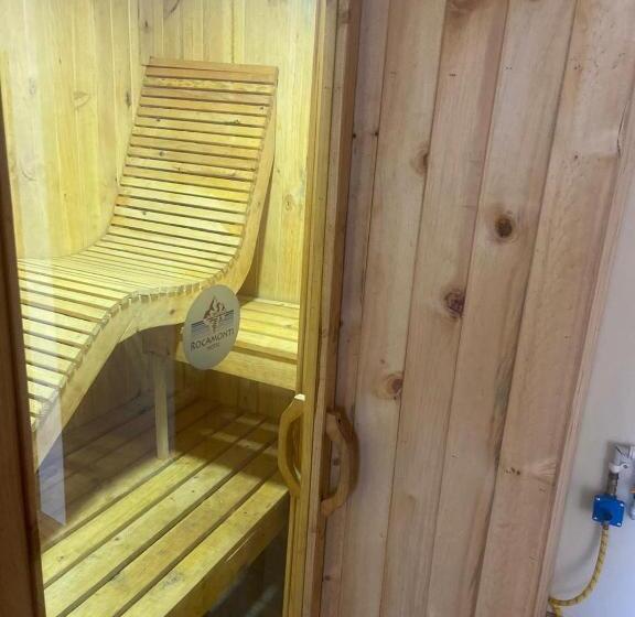 בית מלון כפרי Rocamonti