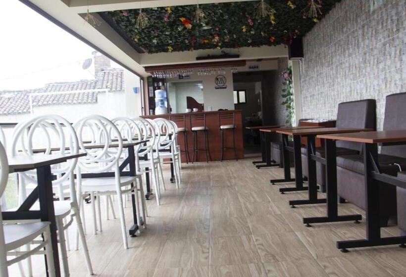 בית מלון כפרי Rocamonti