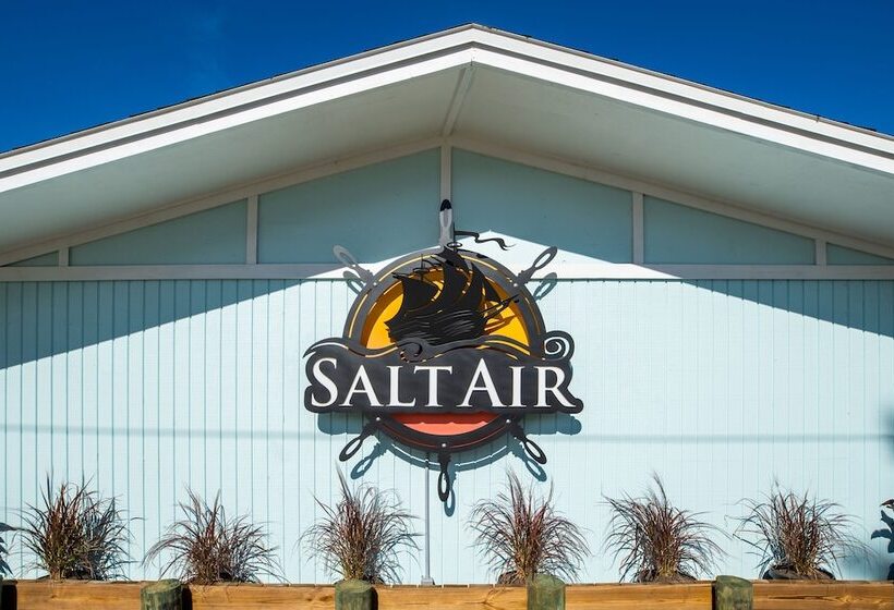 فندق Salt Air Inn & Suites