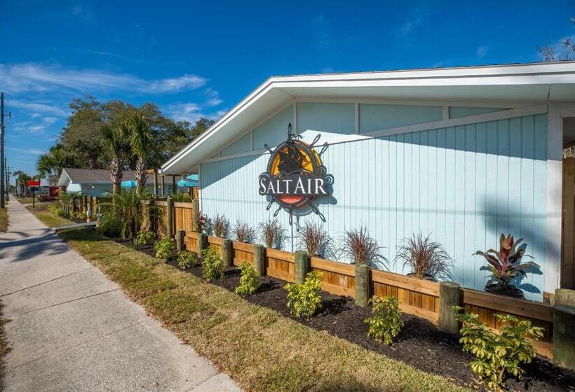 فندق Salt Air Inn & Suites