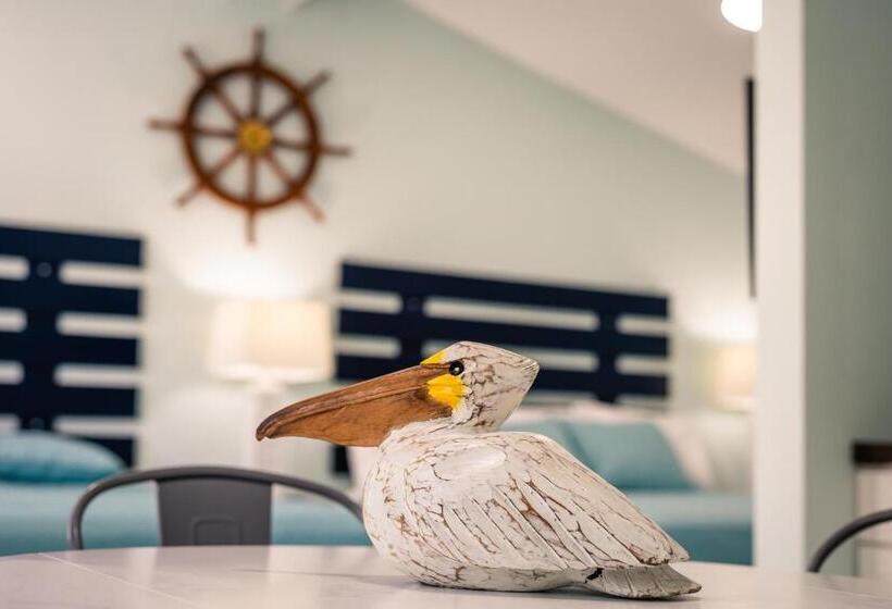 فندق Salt Air Inn & Suites